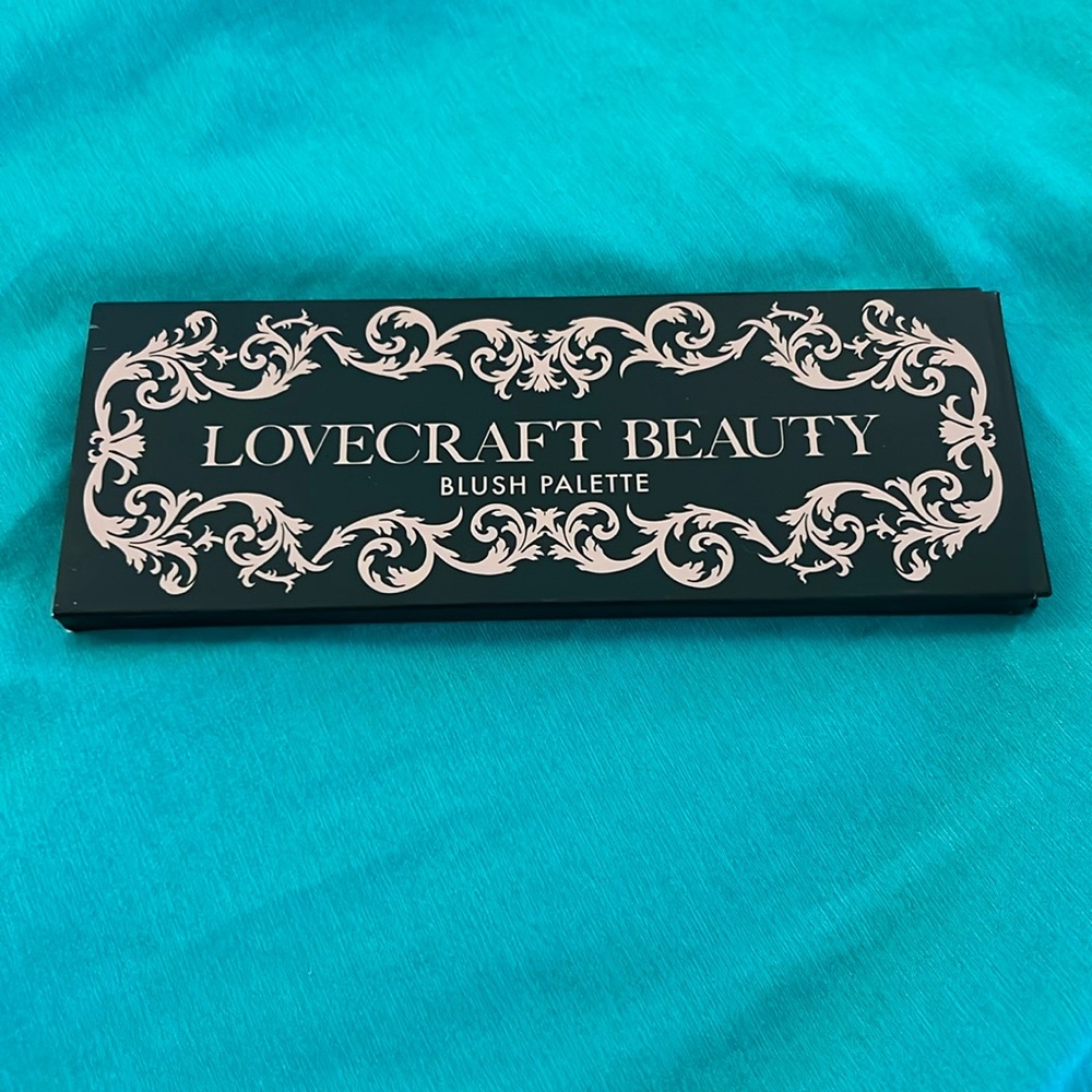 Lovecraft Beauty Blush Pallete